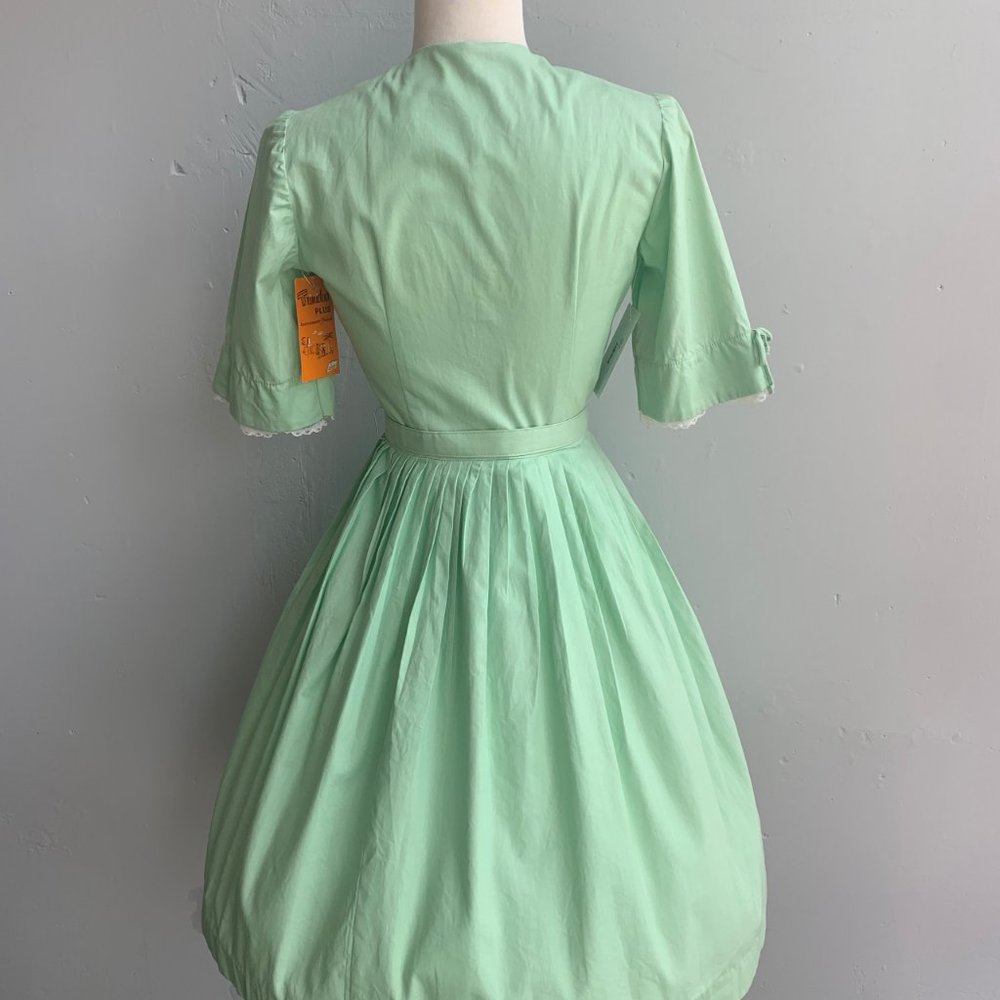 1950s VTG Deadstock Seafoam Green Shirtwaist Dress - Picture 4 of 7